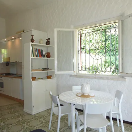 197 - A Schiera Trilocale Al Taunus, Con Portico E Ampio Giardino Di Mq 400 - Climatizzata