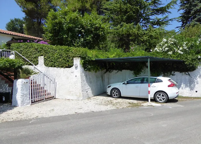 197 - A Schiera Trilocale Al Taunus, Con Portico E Ampio Giardino Di Mq 400 - Climatizzata Διαμέρισμα